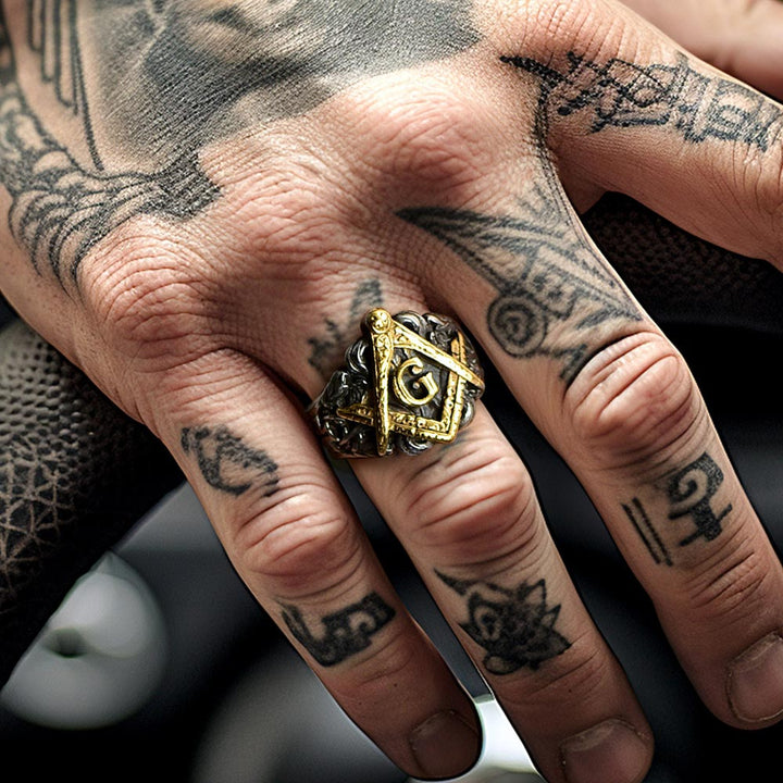 Masonic Freemason Master Engraved Signet Ring for Men
