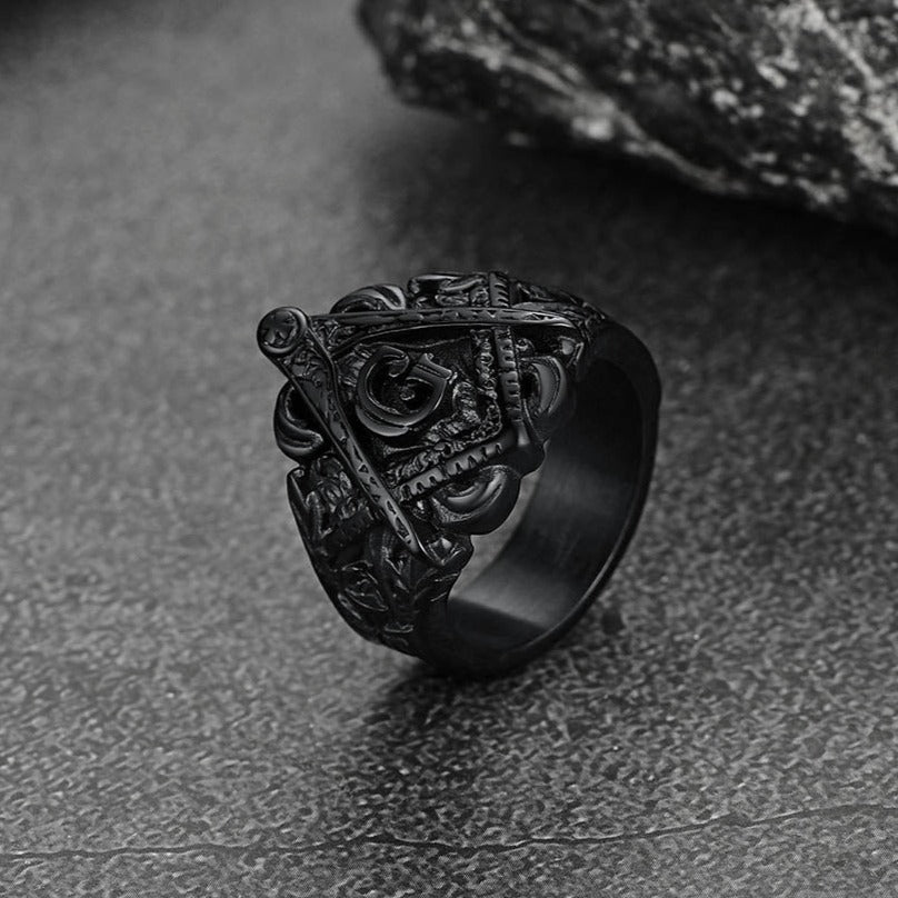 Masonic Freemason Master Engraved Signet Ring for Men
