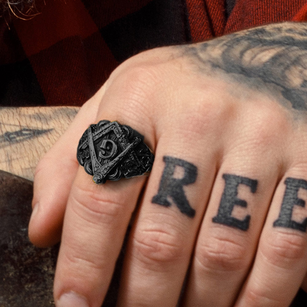 Masonic Freemason Master Engraved Signet Ring for Men