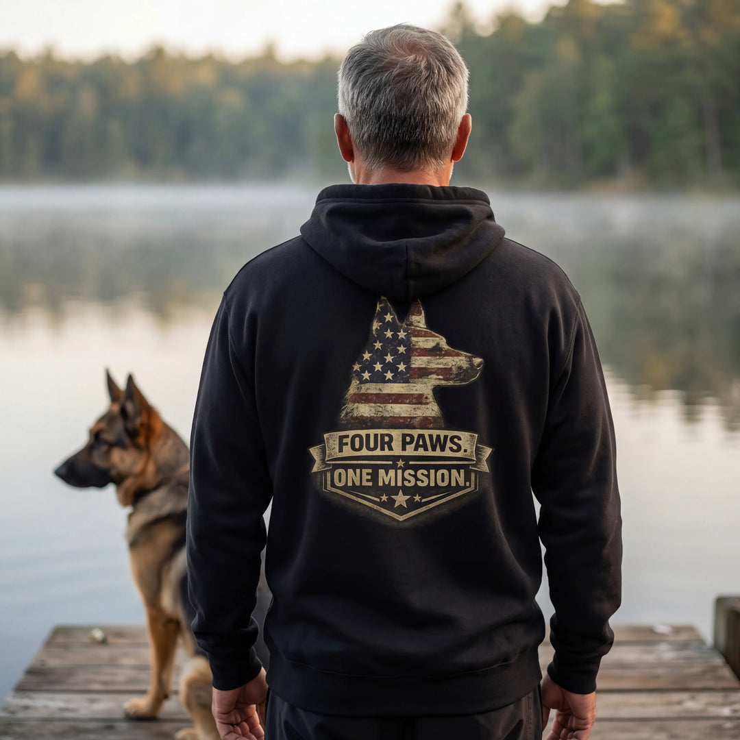 Four Paws. One Mission. – Helps pair veterans with a service dog
